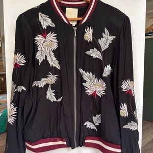 Flora embroideries jacket